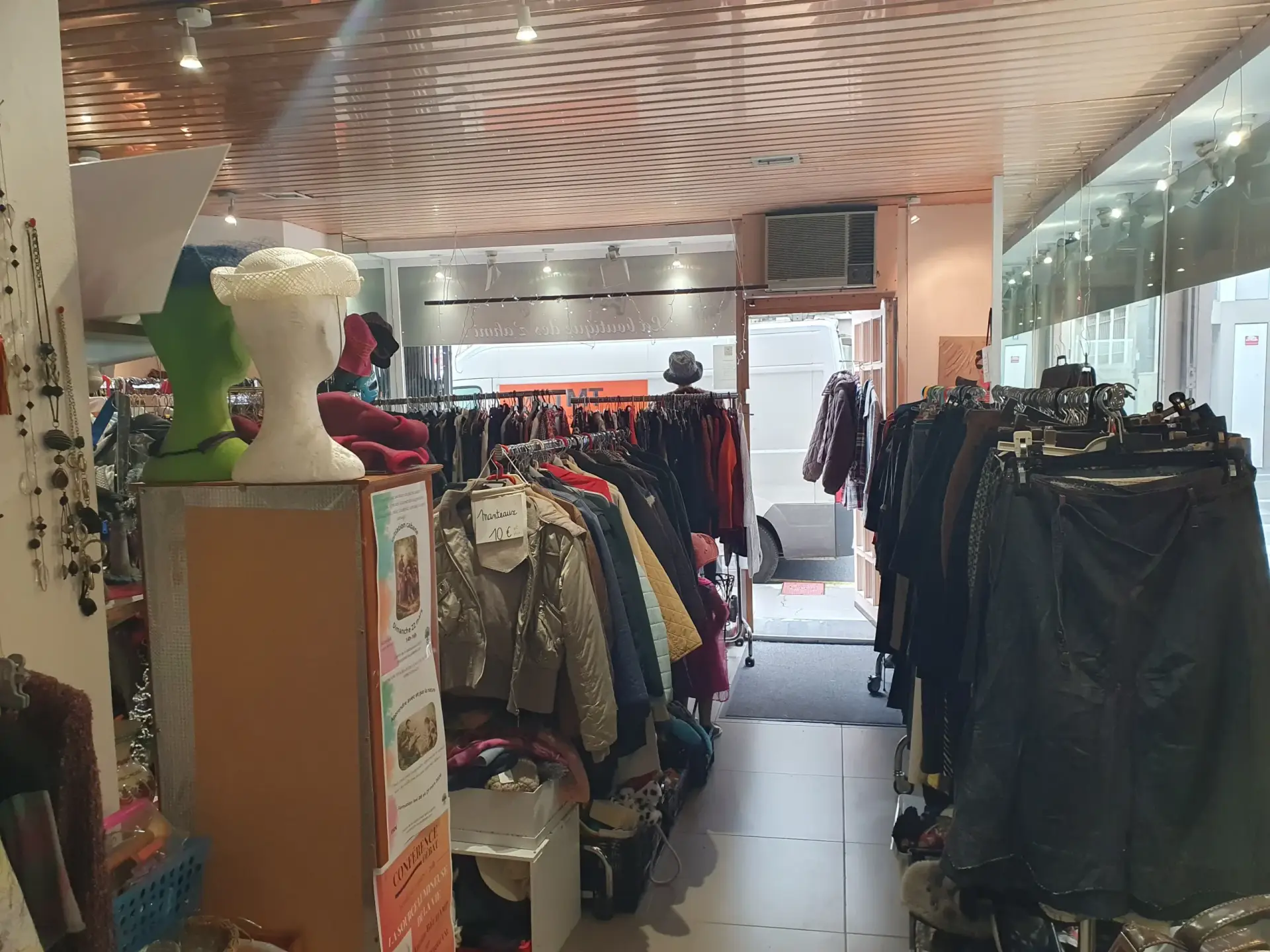 ahmi-boutique-vue-vaisselle ahmi-boutique-vue-vaisselle