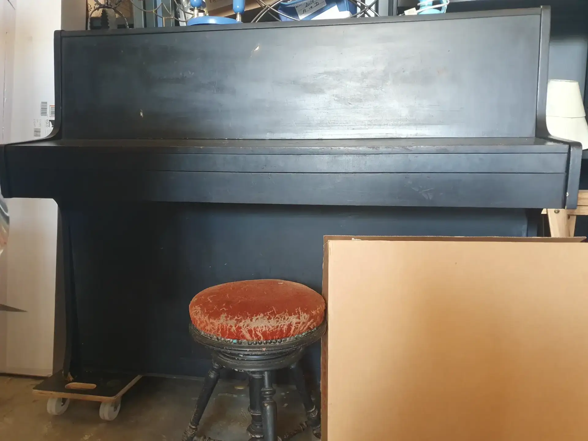 ahmi-boutique-vue-droite